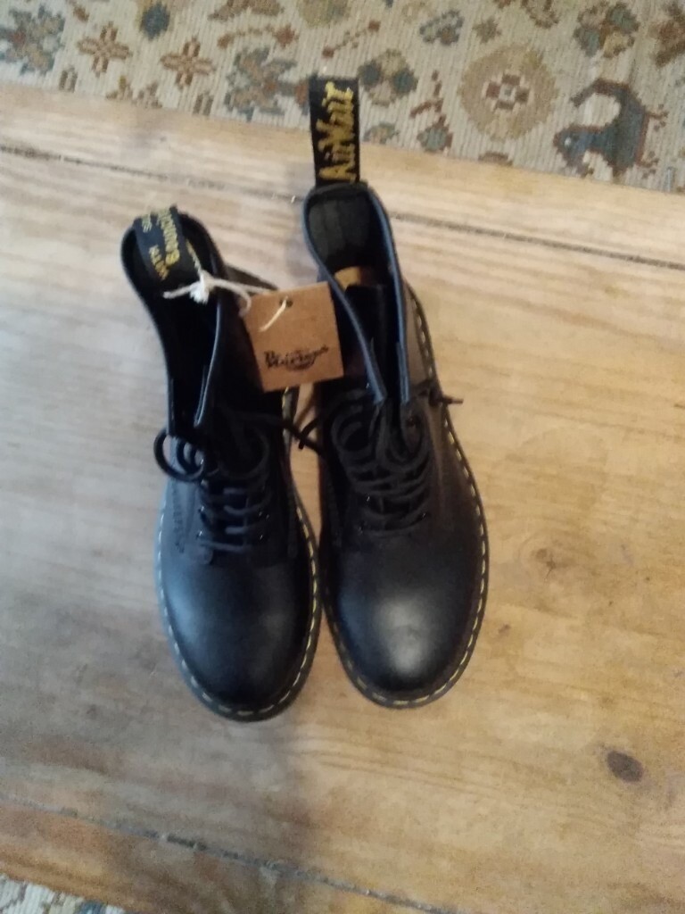 dr martens mens size 8